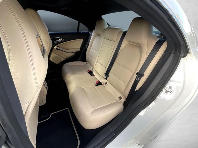 Used 2018 Mercedes-Benz CLA 250 image 26
