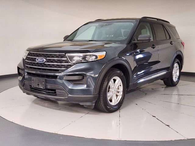 Used 2023 Ford Explorer XLT RWD image 1