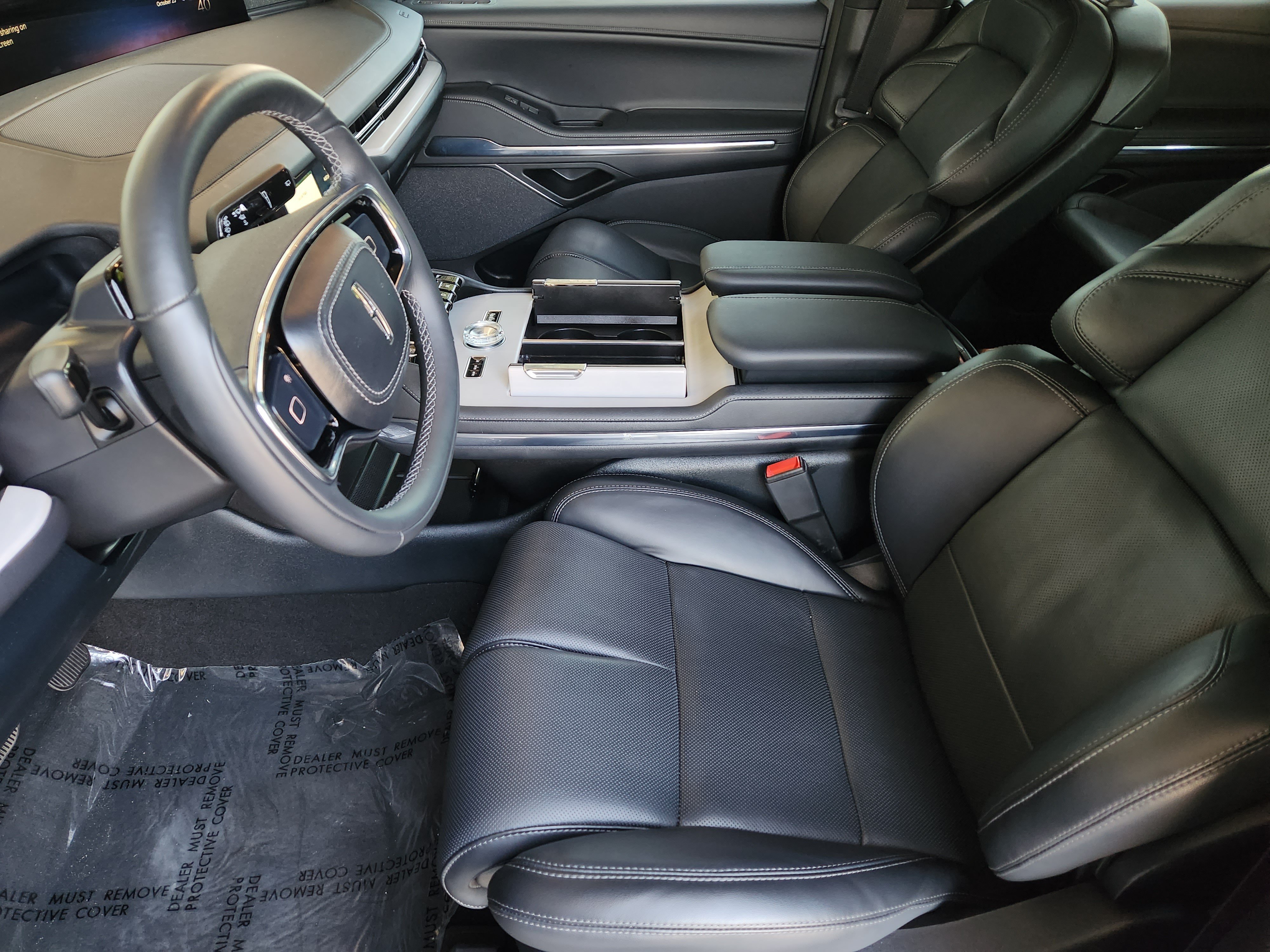 Used 2025 Lincoln Navigator L Reserve w/ Jet Appearance Package AWD/4WD image 14