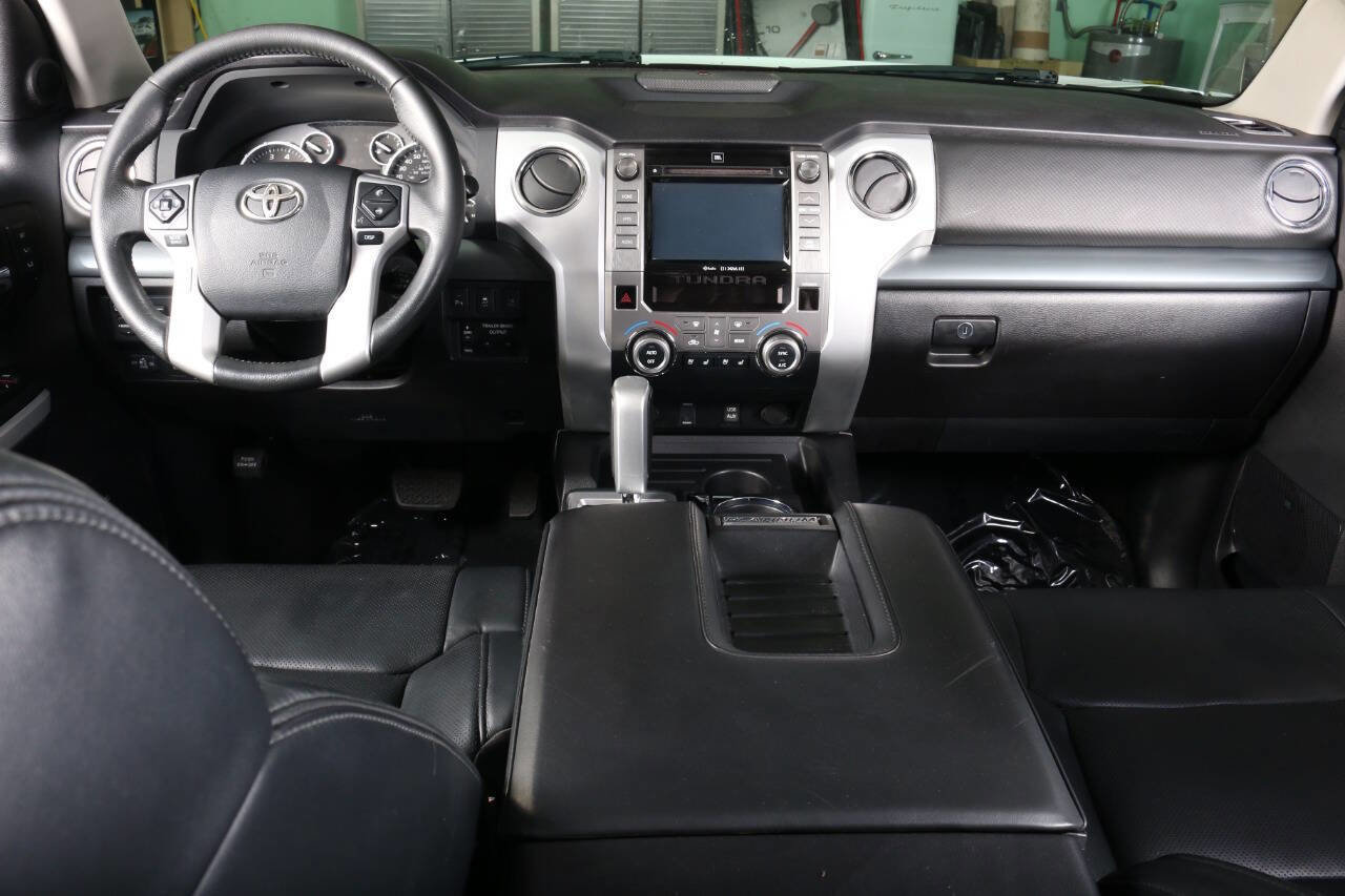 Used 2016 Toyota Tundra Platinum RWD image 27