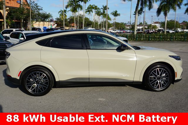 Used 2025 Ford Mustang Mach-E Premium image 14
