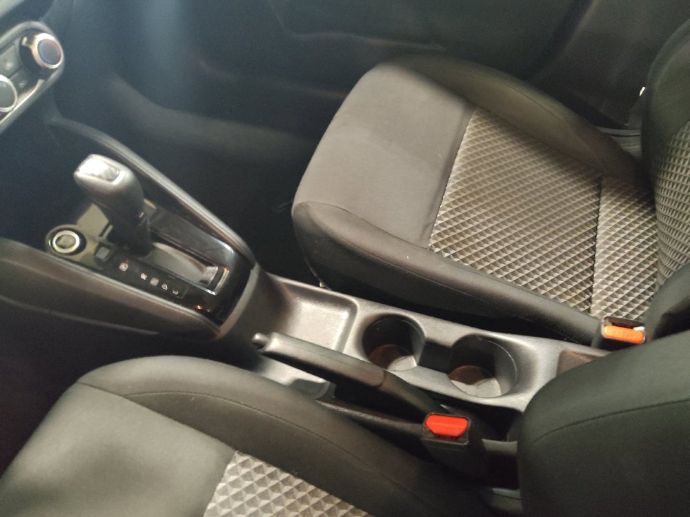 Used 2021 Nissan Versa S FWD image 26