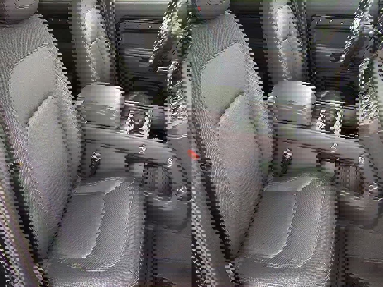 Certified 2023 Land Rover Defender 110 X-Dynamic SE image 23