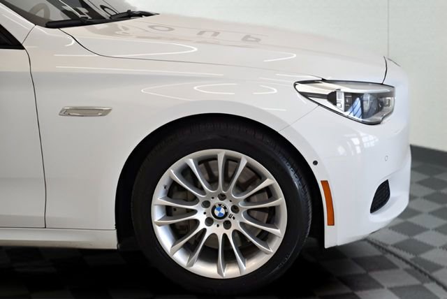 Used 2017 BMW 550i Gran Turismo xDrive image 13