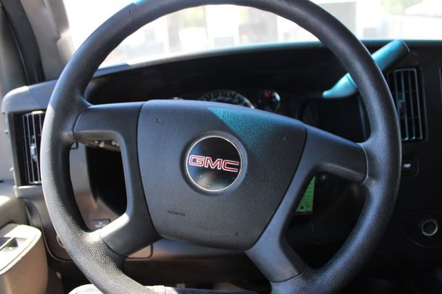 Used 2018 GMC Savana 2500 Extended RWD image 6