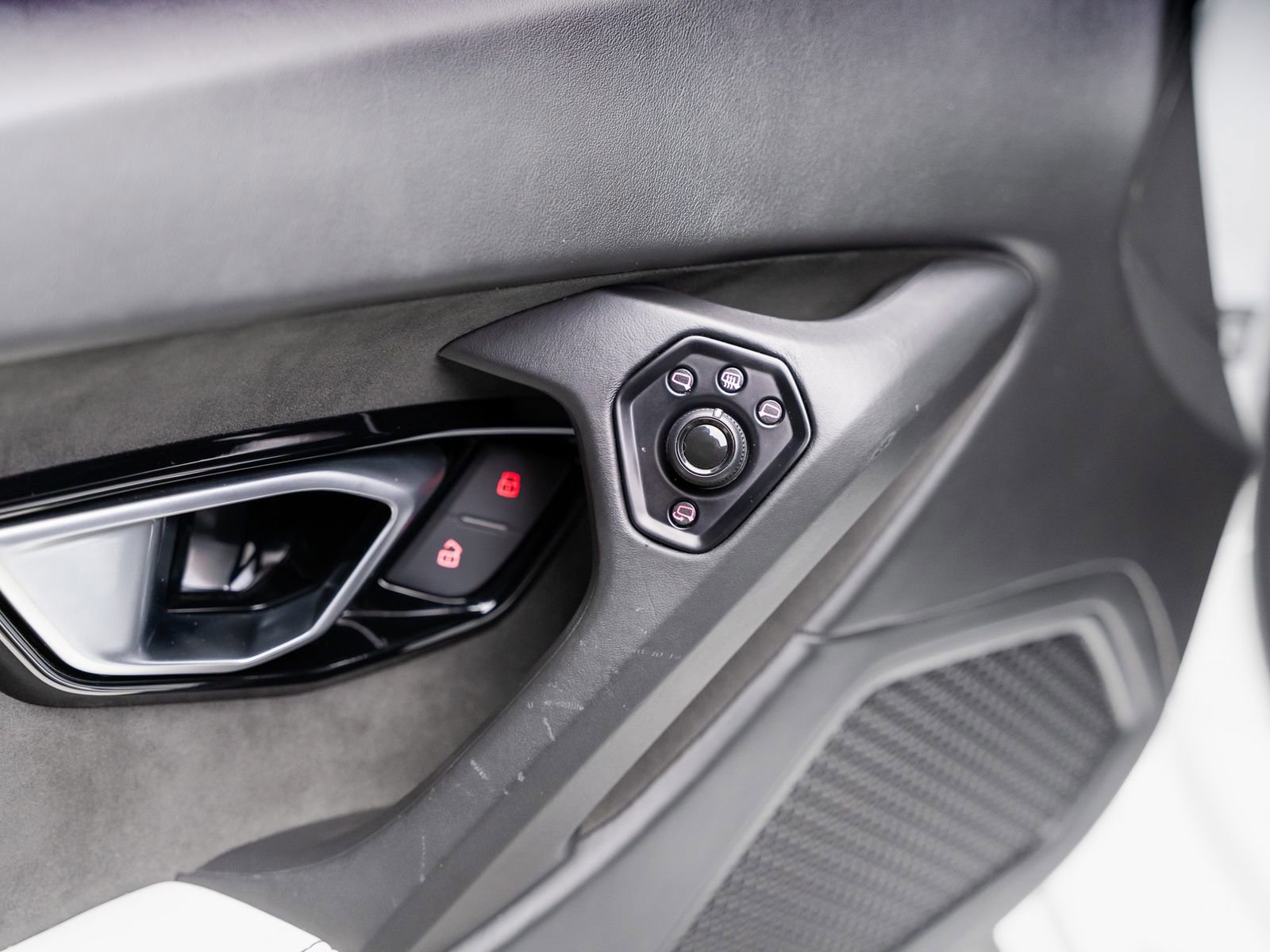 Used 2016 Lamborghini Huracan LP 610-4 AWD/4WD image 69