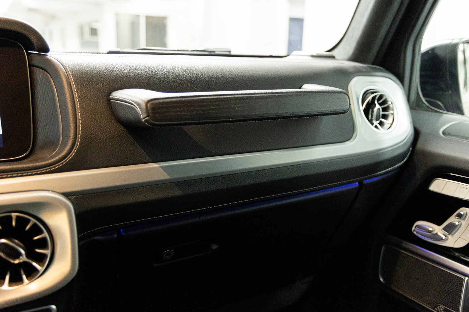 Used 2024 Mercedes-Benz G 63 AMG 4MATIC image 37