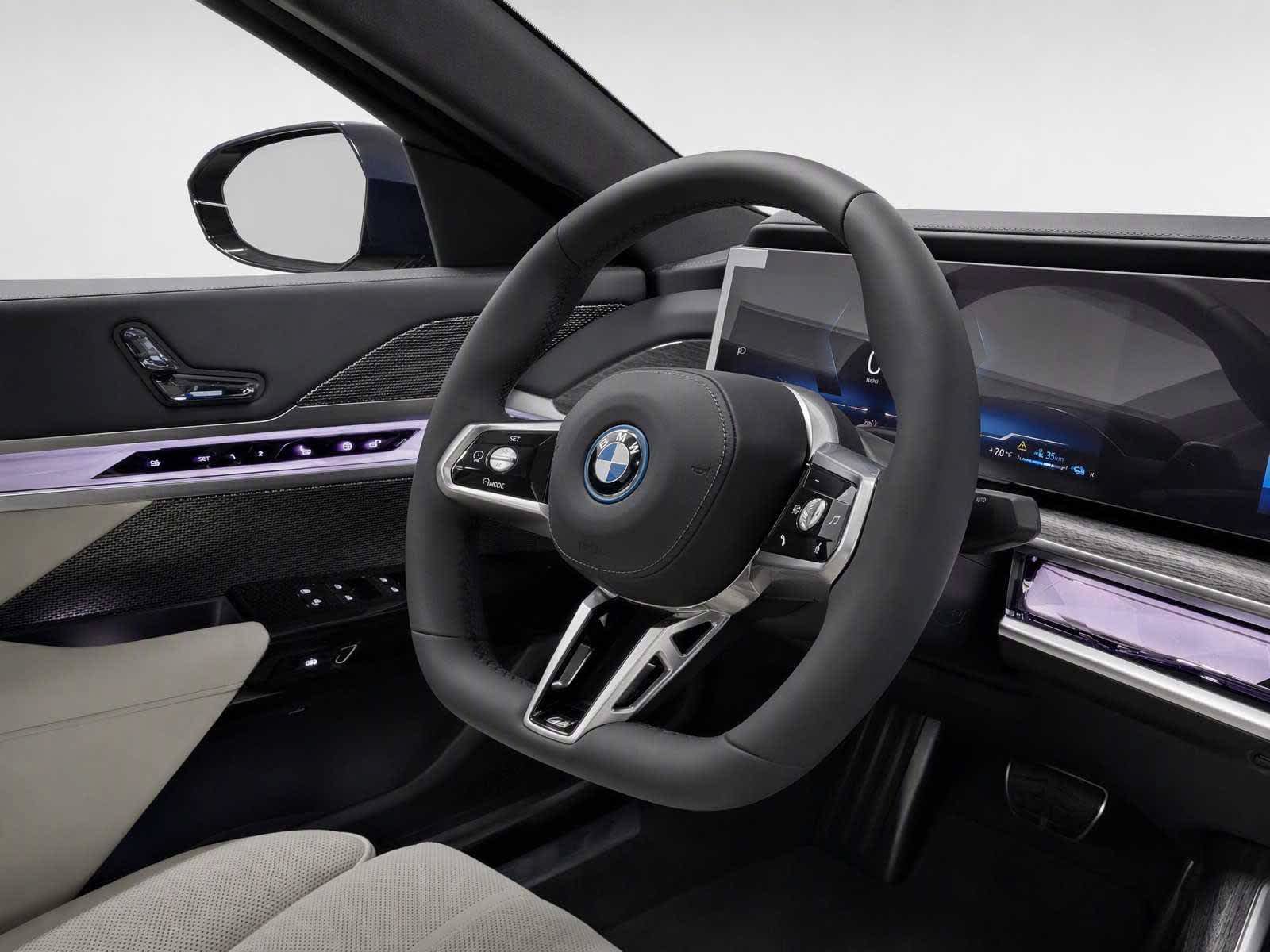 New 2026 BMW 750e xDrive AWD/4WD image 19