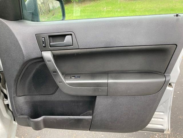 Used 2008 Ford Focus SE FWD image 27