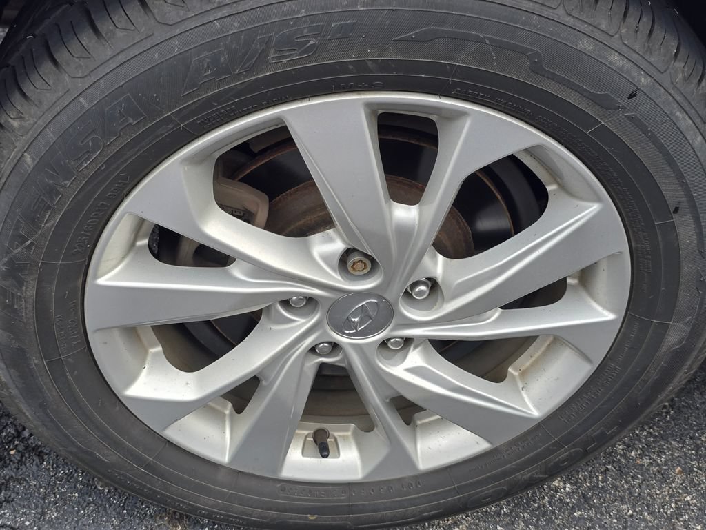 Used 2020 Hyundai Tucson SE w/ Cargo Package FWD image 9