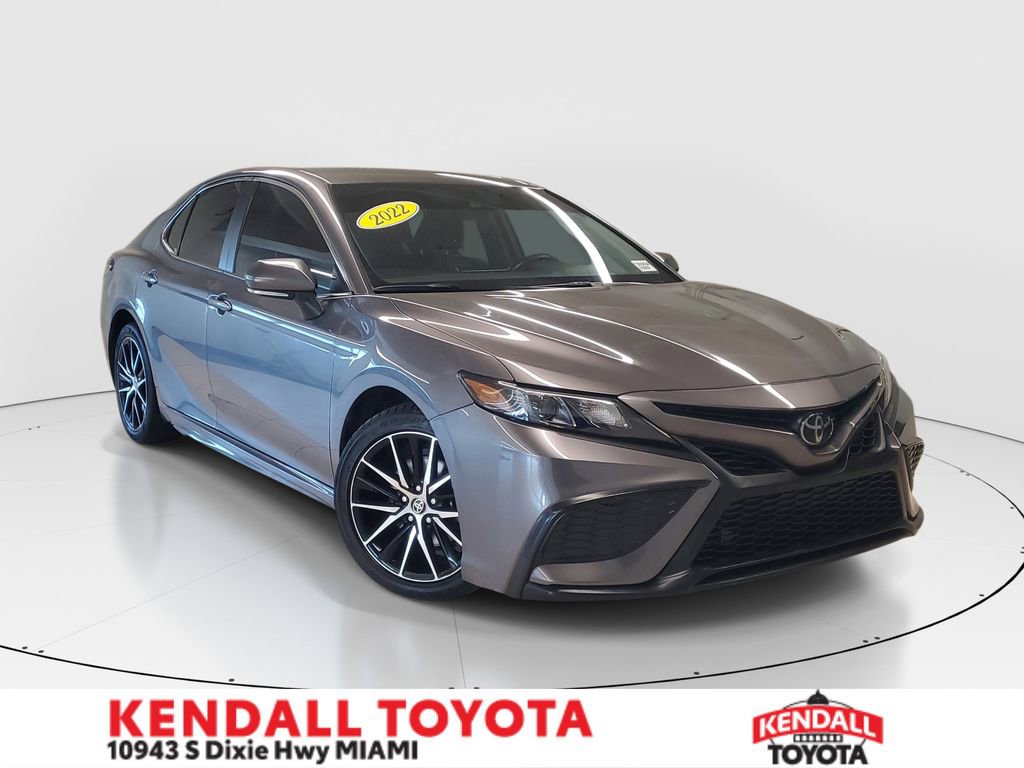 Used 2022 Toyota Camry SE
