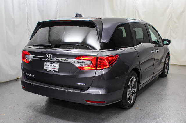 Used 2018 Honda Odyssey Touring image 9