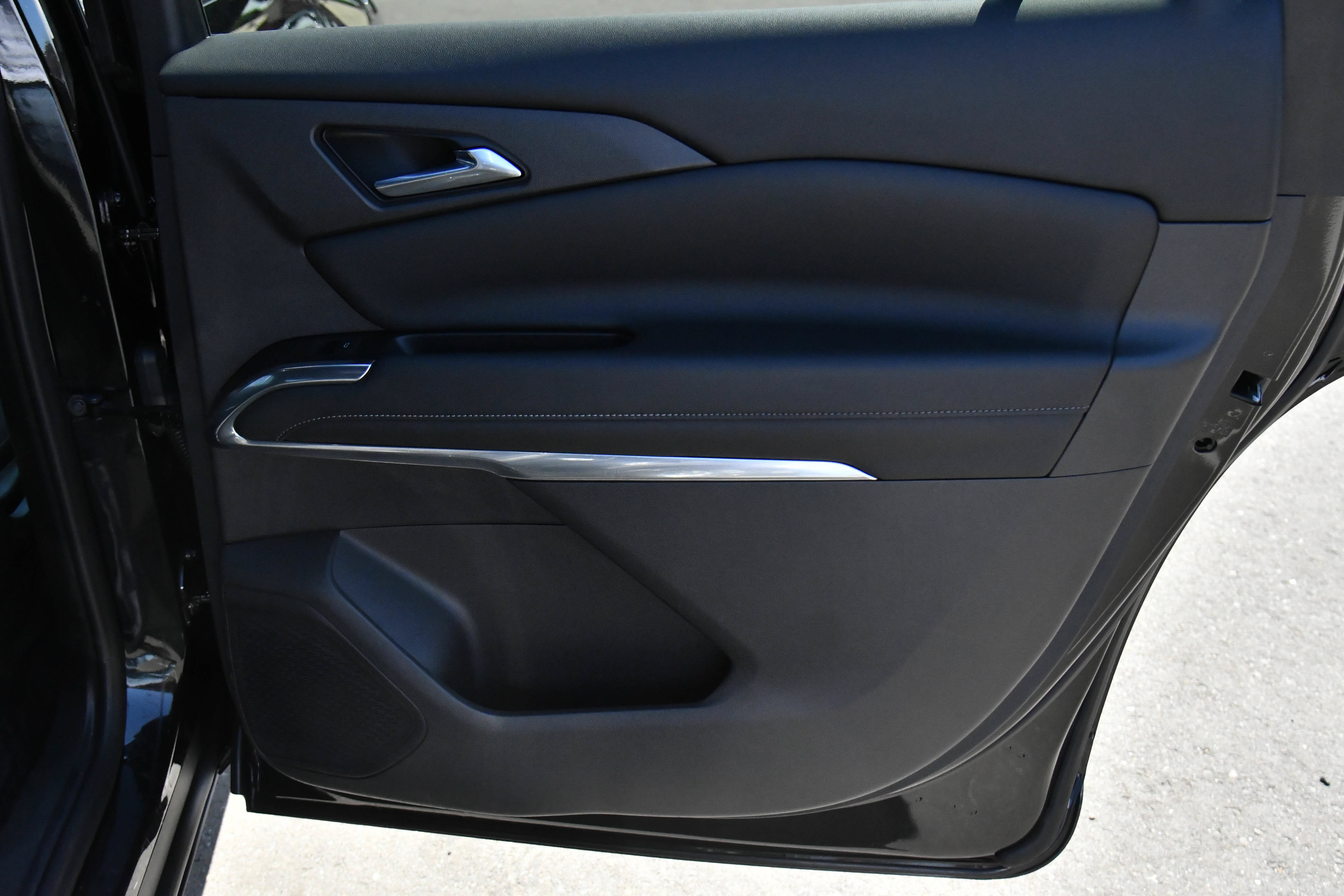 Used 2024 Chevrolet Traverse LT FWD image 52