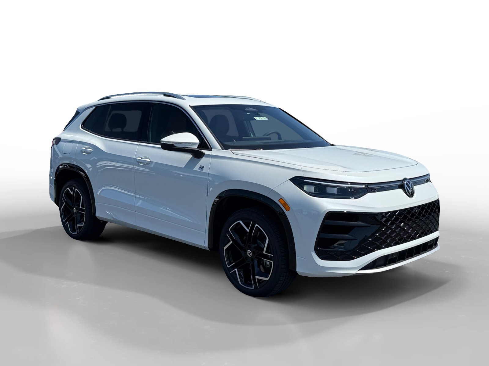 New 2026 Volkswagen Tiguan SEL R-Line AWD/4WD image 7