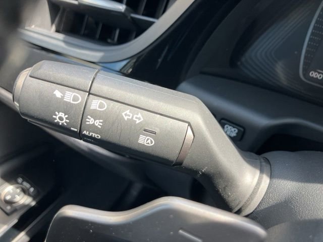 Used 2025 Lexus ES 350 w/ Premium Package image 17