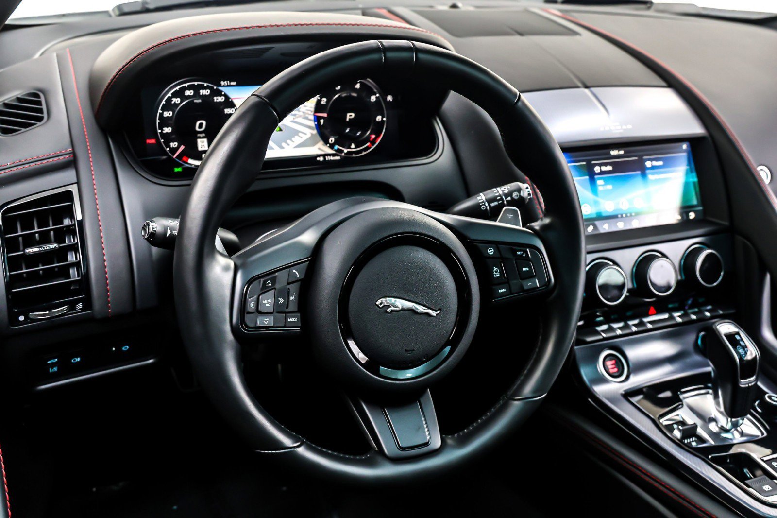 Used 2023 Jaguar F-TYPE R-Dynamic image 19