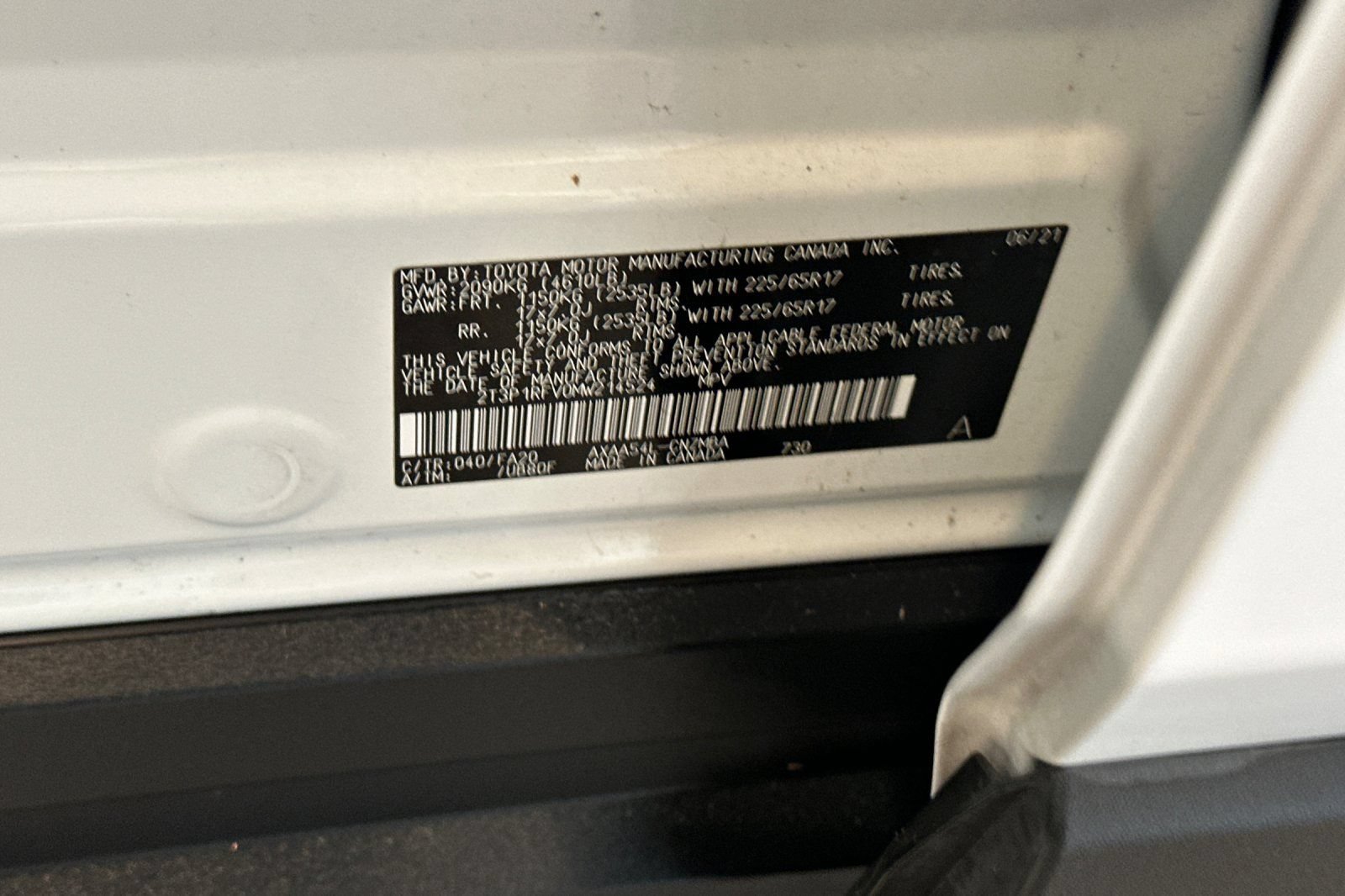Certified 2021 Toyota RAV4 XLE AWD/4WD image 29