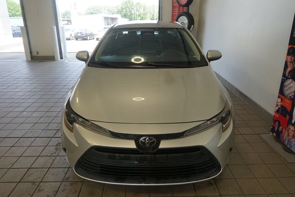 Used 2024 Toyota Corolla LE FWD image 11