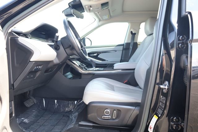 Used 2023 Land Rover Range Rover Evoque S image 10