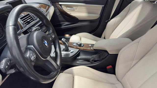 Used 2016 BMW 340i xDrive Sedan AWD/4WD image 21