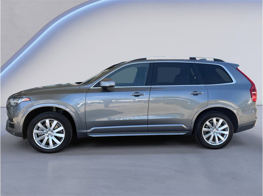 Used 2018 Volvo XC90 T5 Momentum w/ Convenience Package AWD/4WD image 3