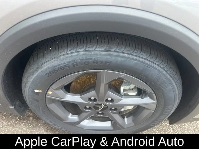Used 2025 Kia Telluride EX w/ EX Captain's Chair Package FWD image 24