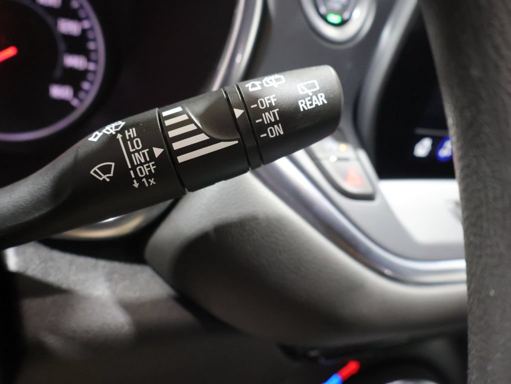 Used 2025 Chevrolet Blazer LT AWD/4WD image 36