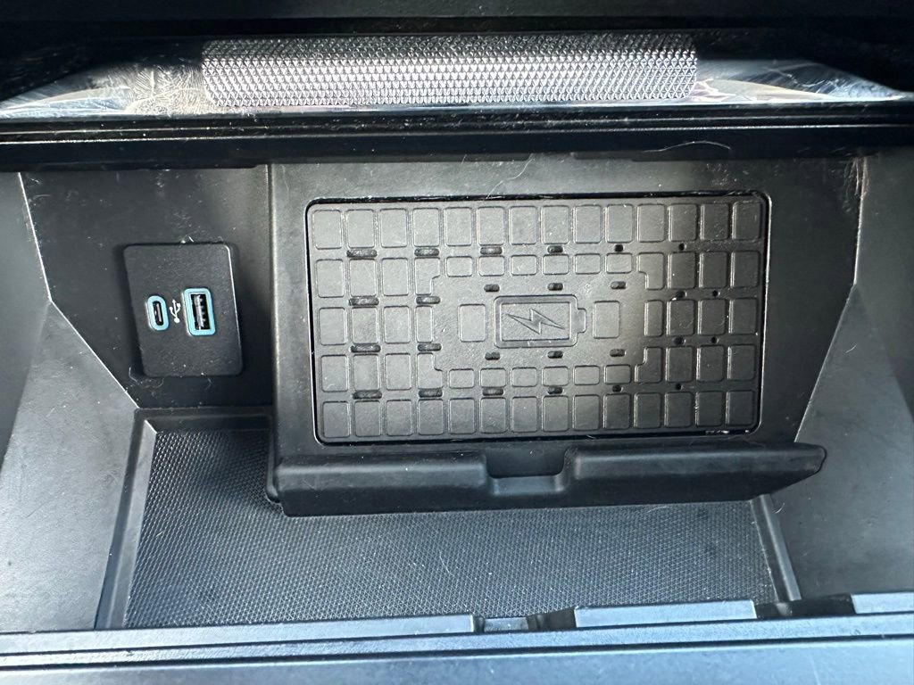 Used 2023 Ford F150 Lariat w/ Equipment Group 502A High image 30