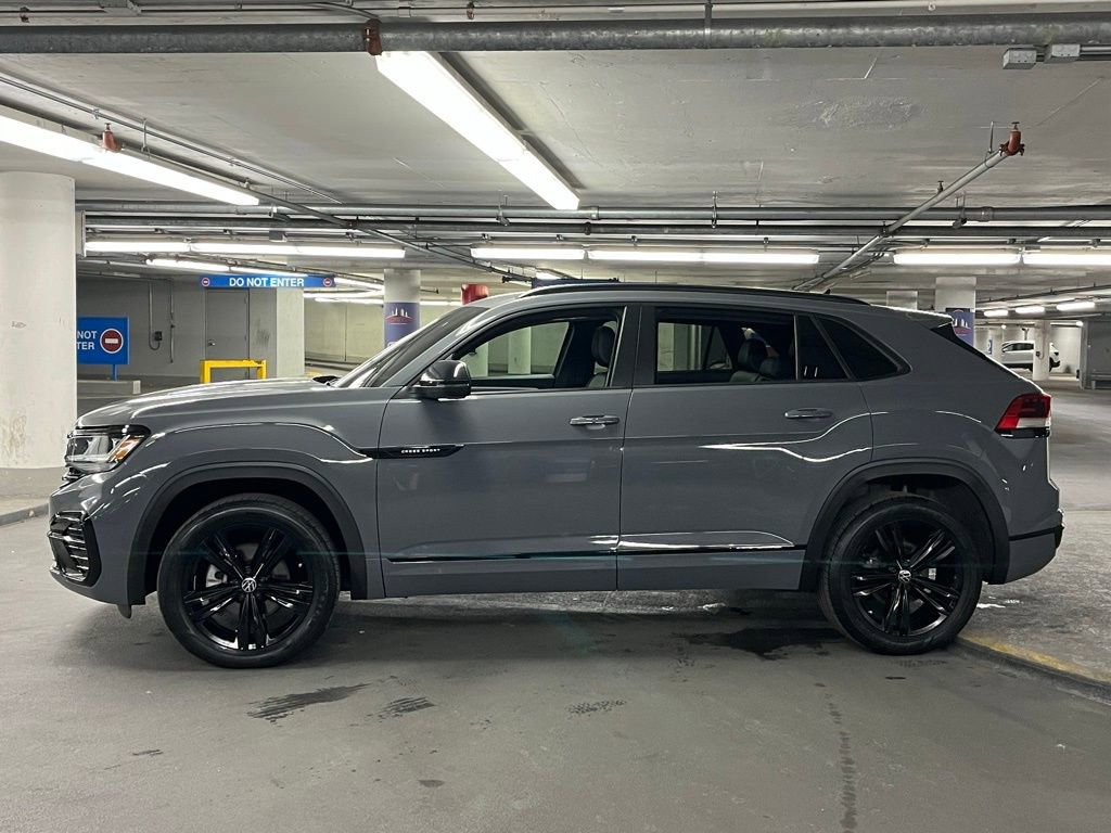 Used 2023 Volkswagen Atlas Cross Sport SEL R-Line image 33