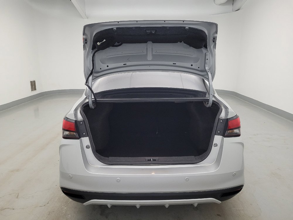 Used 2021 Nissan Versa SV FWD image 29