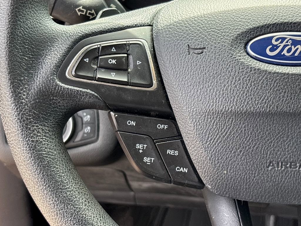 Used 2017 Ford Escape SE FWD image 18