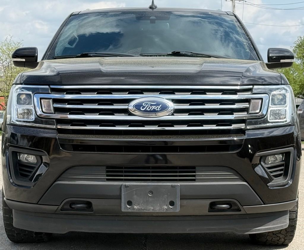 Used 2019 Ford Expedition XLT w/ Equipment Group 202A AWD/4WD image 8