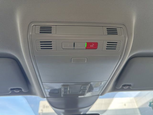 Used 2024 Volkswagen Taos SE image 25