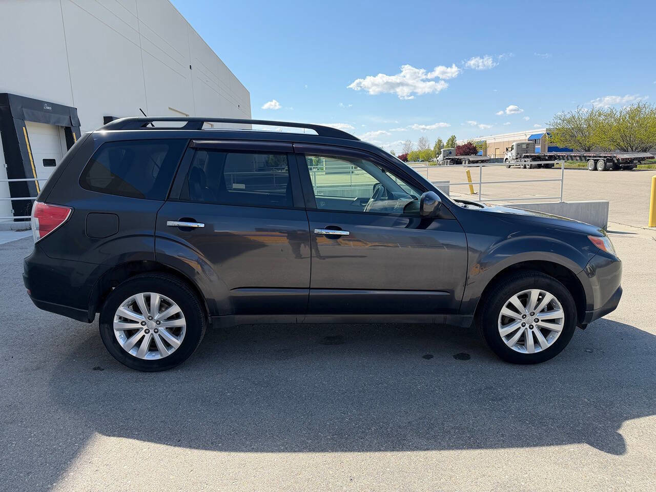 Used 2012 Subaru Forester 2.5X Premium AWD/4WD image 14