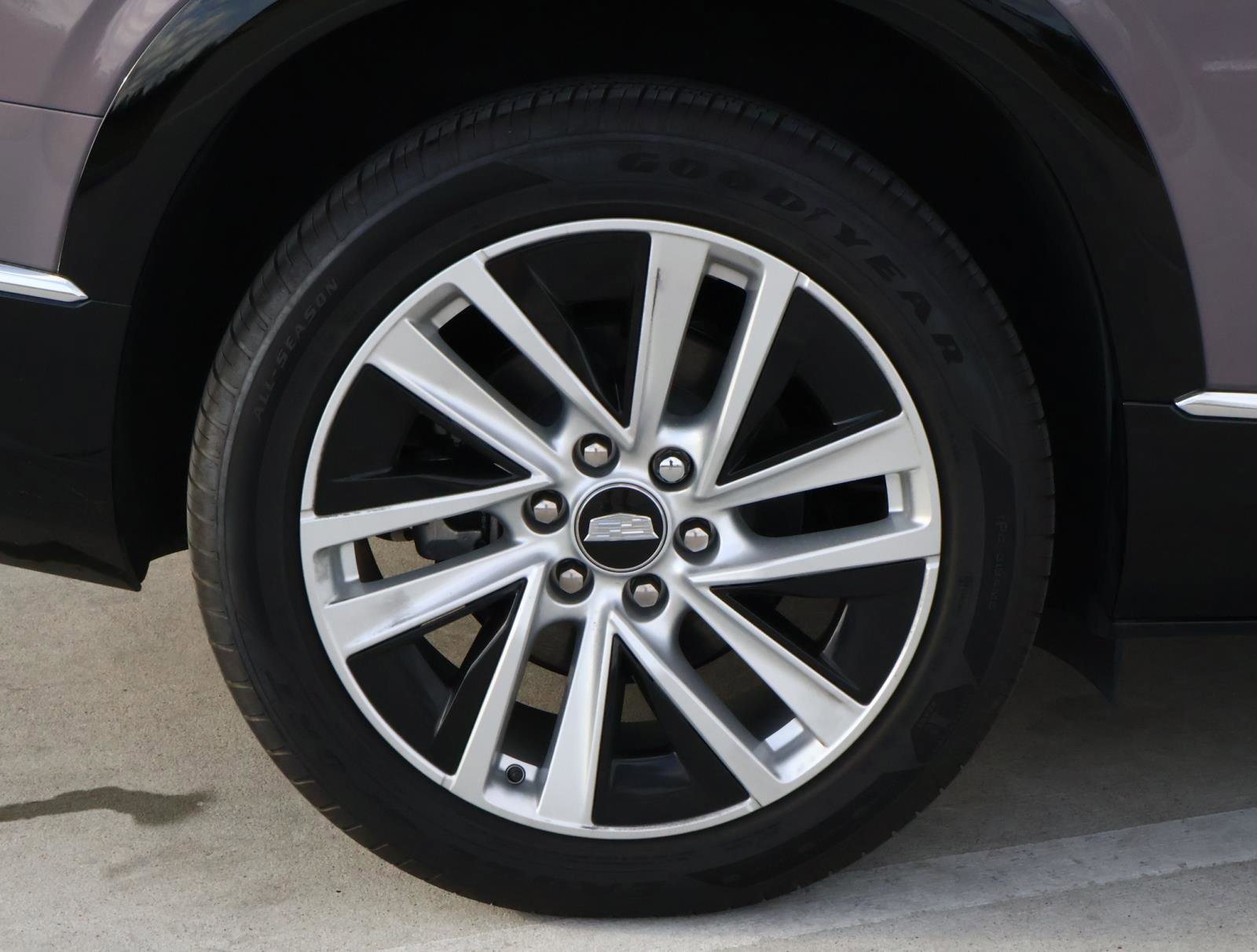 Used 2026 Cadillac Vistiq Luxury image 8