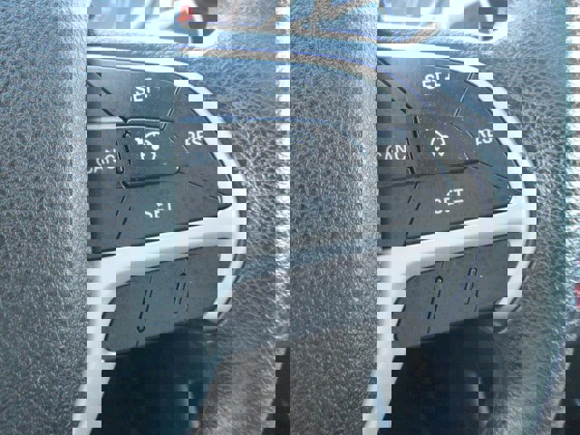 Used 2016 Jeep Cherokee Sport image 18