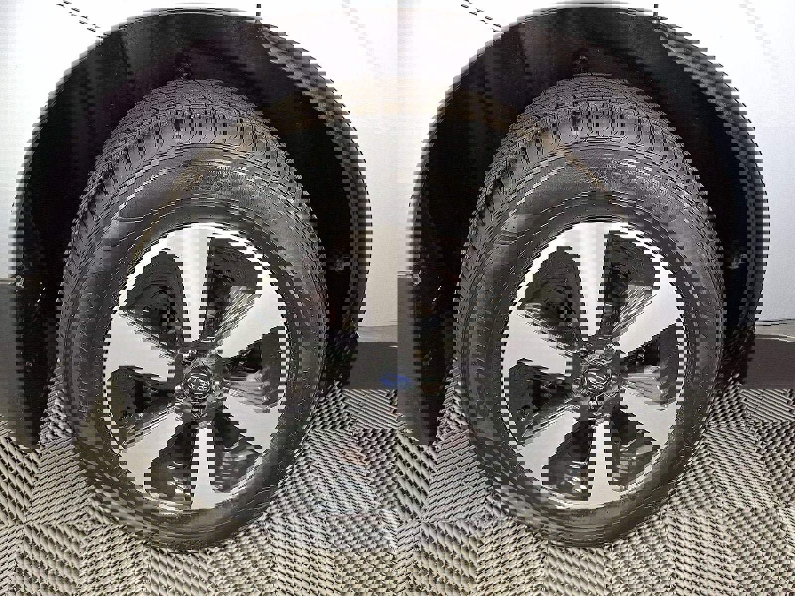 Used 2017 Subaru Forester 2.5i Premium w/ Protection Package #1 AWD/4WD image 27