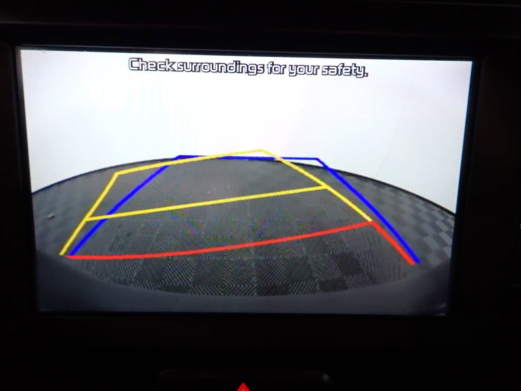 Used 2020 Kia Soul LX image 3