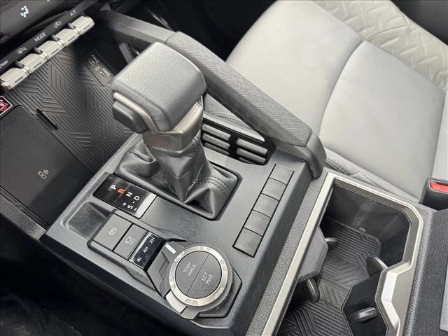 Certified 2025 Toyota Tacoma SR5 AWD/4WD image 16