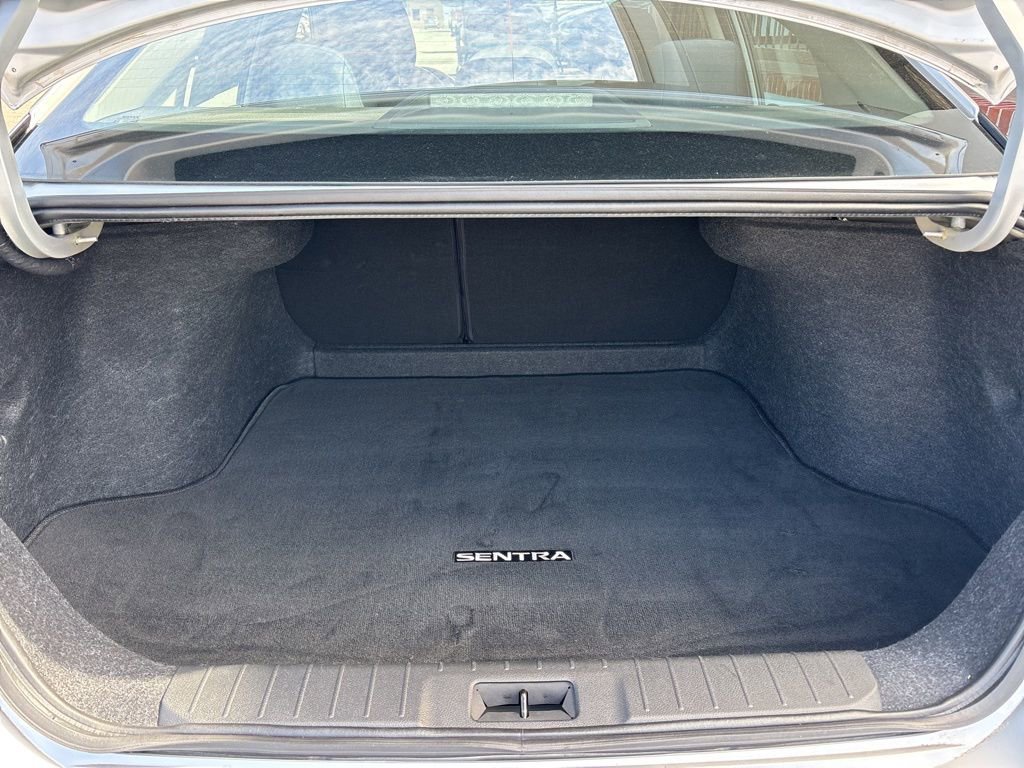 Used 2022 Nissan Sentra SV w/ All-Weather Package FWD image 30