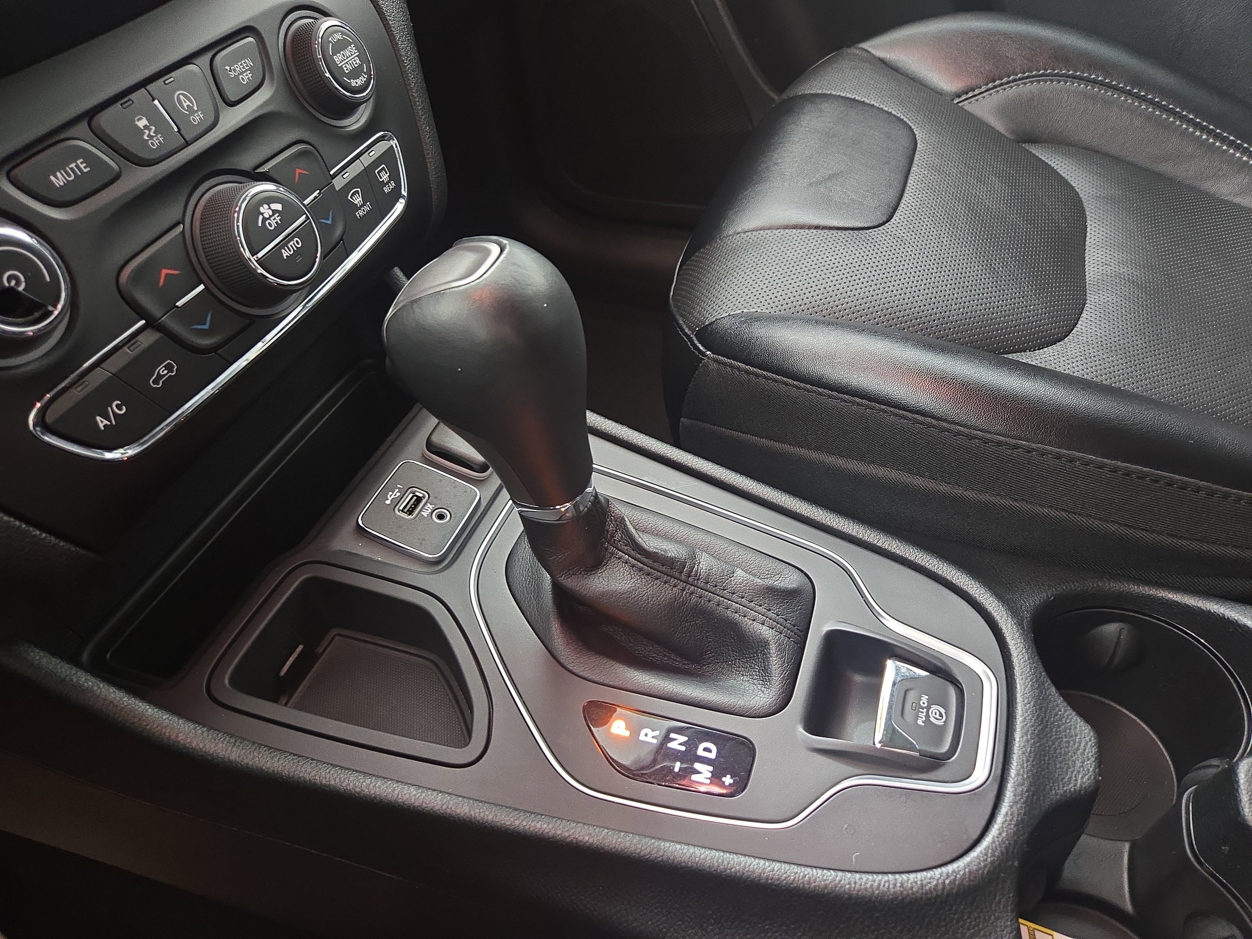 Certified 2022 Jeep Cherokee Latitude Lux image 23