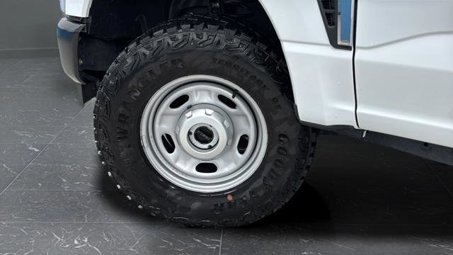 Used 2025 Ford F350 XL w/ XL Off-Road Package AWD/4WD image 32