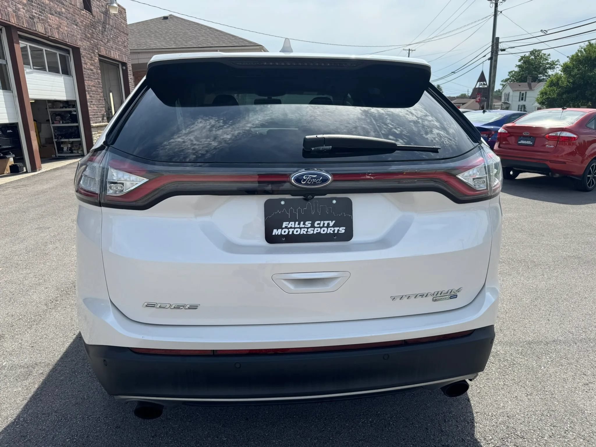 Used 2018 Ford Edge Titanium w/ Technology Package AWD/4WD image 13