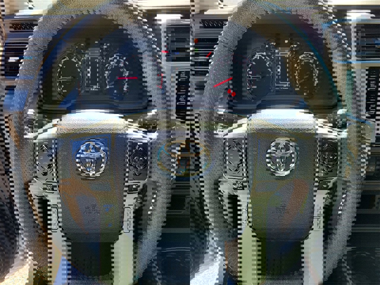 Used 2022 Toyota 4Runner SR5 image 17