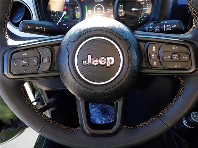 Used 2024 Jeep Wrangler Unlimited w/ Convenience Group AWD/4WD image 14