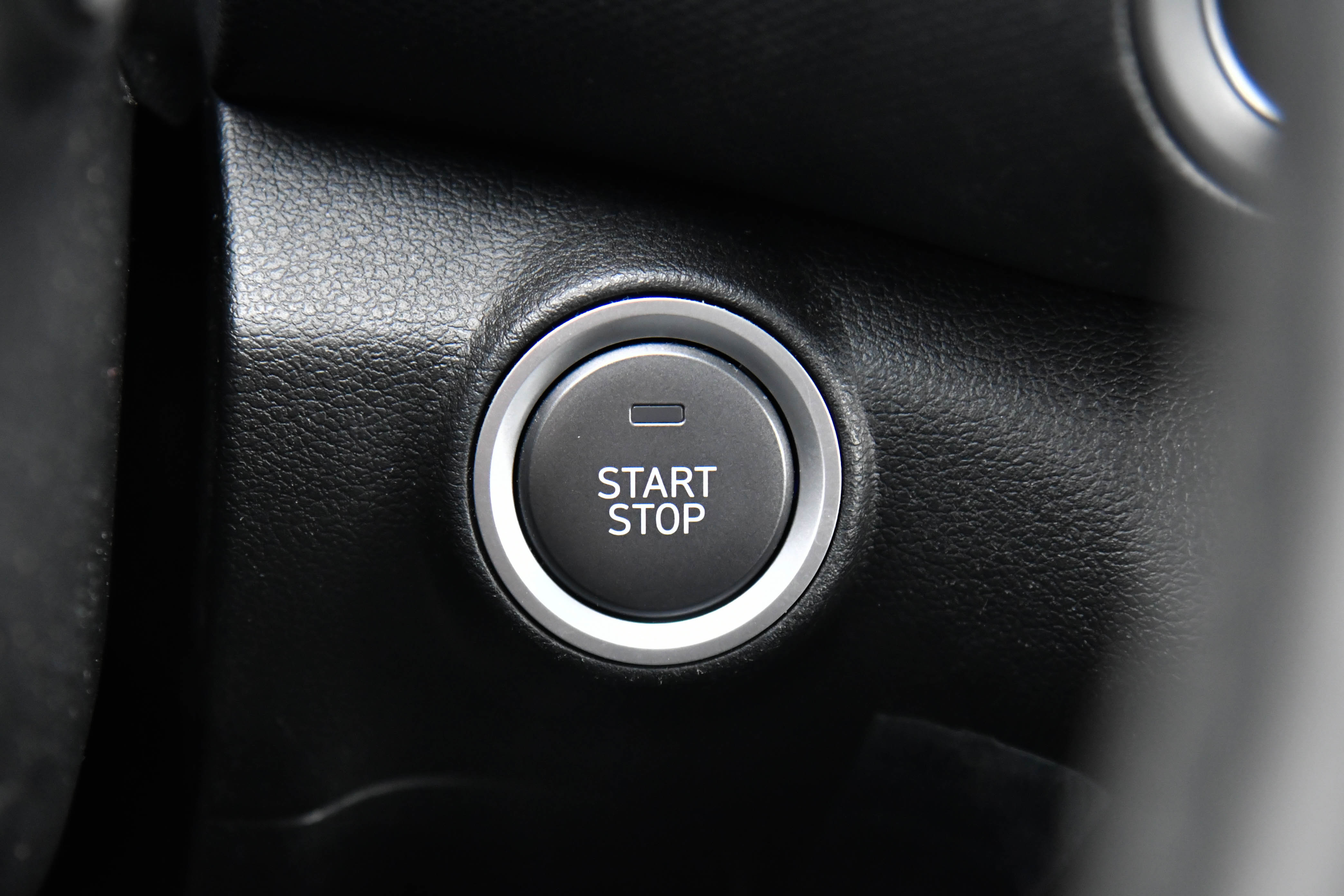 Used 2023 Hyundai Kona Limited image 29