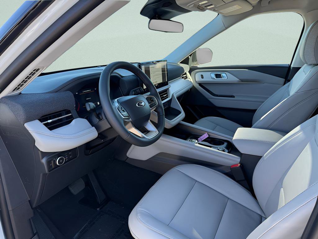 New 2026 Ford Explorer Active w/ Active Comfort Package AWD/4WD video 3
