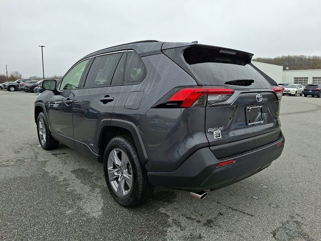 Certified 2025 Toyota RAV4 XLE AWD/4WD image 4