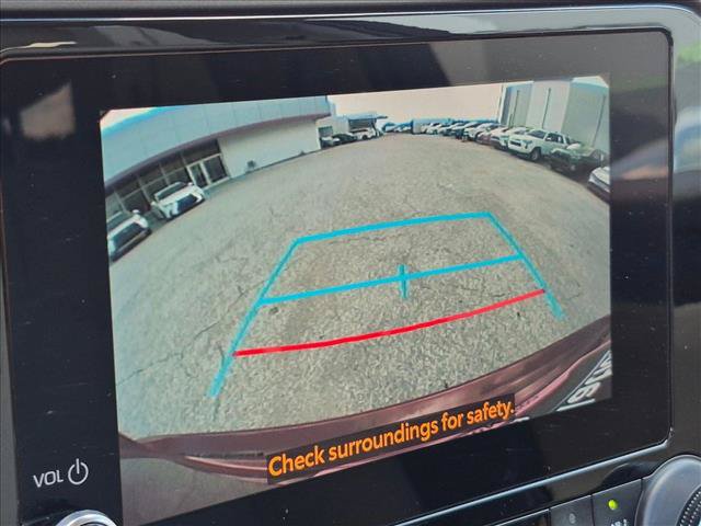 Used 2024 Toyota Highlander XLE FWD image 13