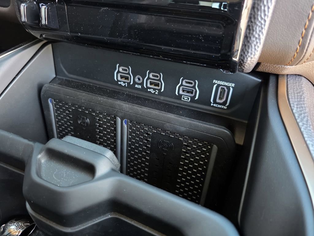 Used 2025 RAM 3500 Longhorn image 35